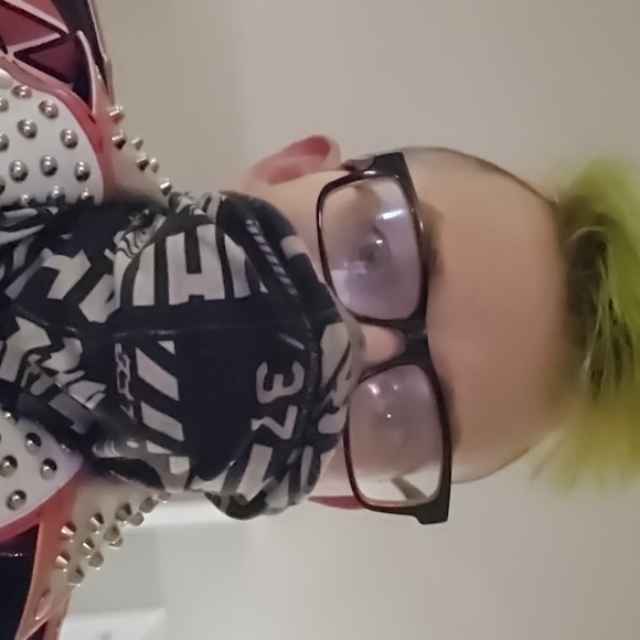 Black leather Dreams. - Picture 2 of 2